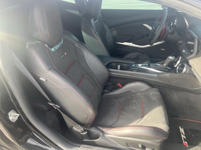 Used 2021 Chevrolet Camaro ZL1 image 30