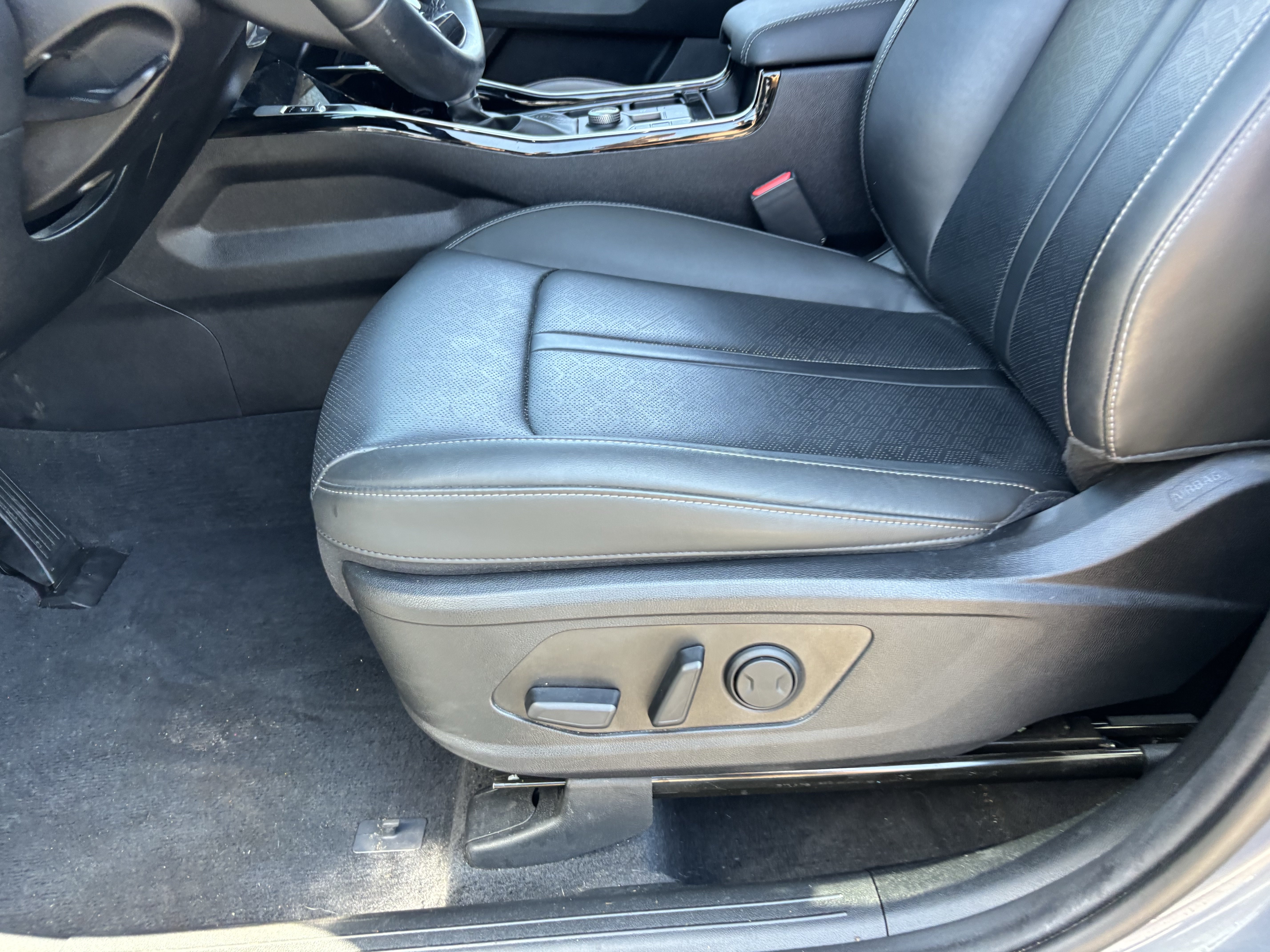 Certified 2023 Kia Sorento SX AWD/4WD image 18