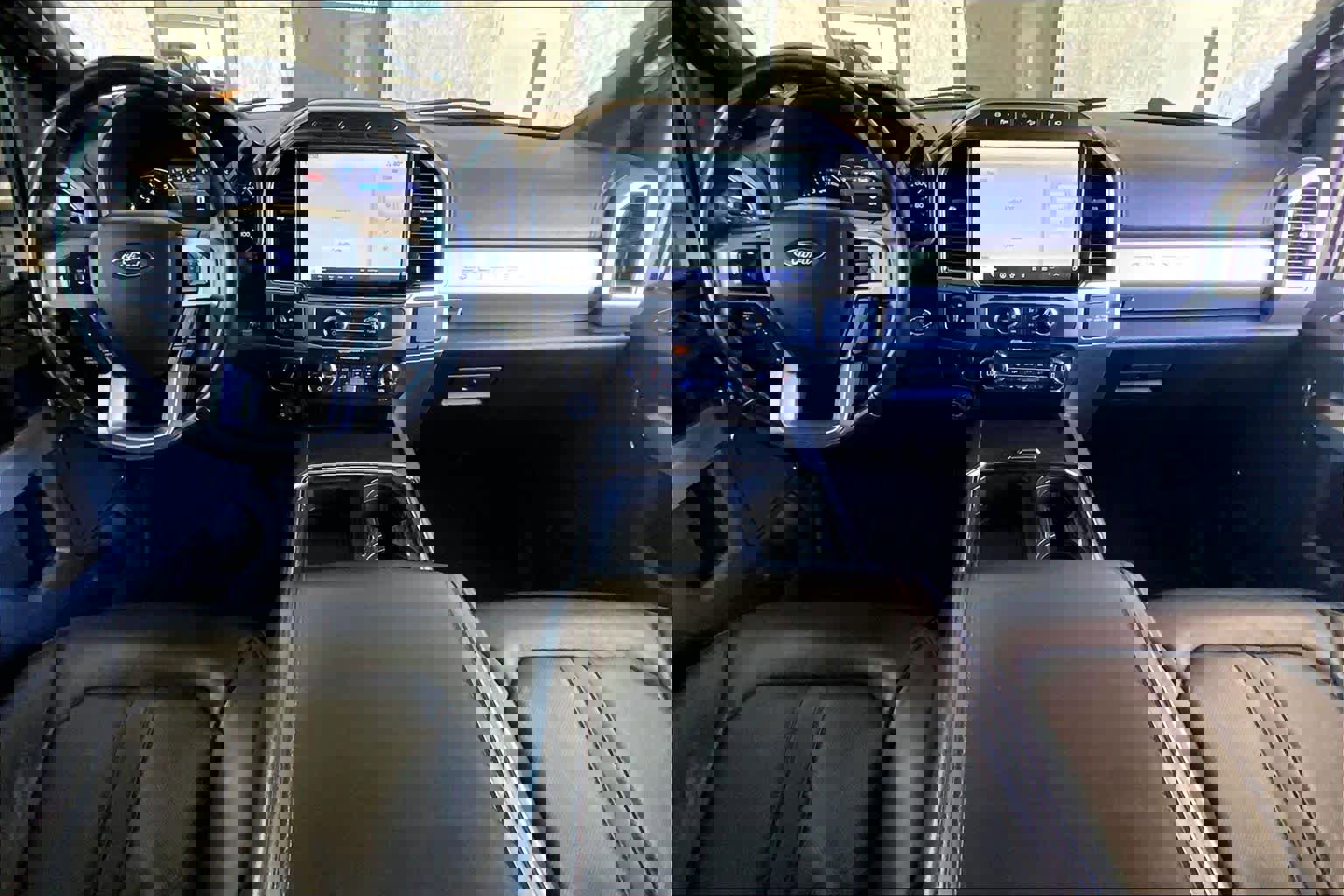 Used 2022 Ford F450 Platinum w/ FX4 Off-Road Package image 16