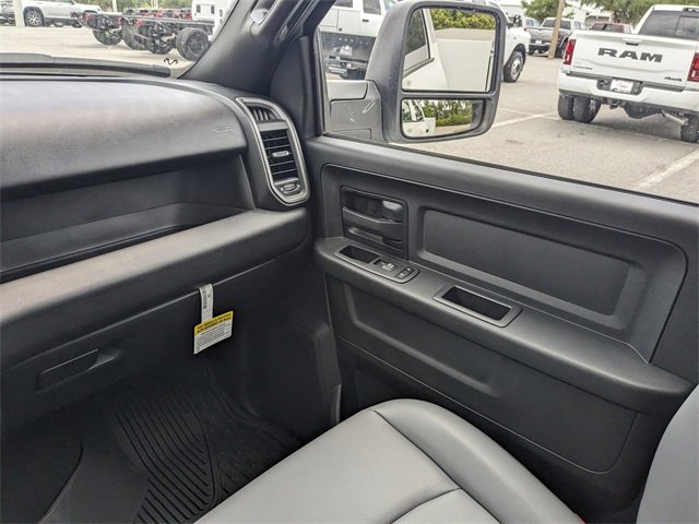 New 2024 RAM 3500 Tradesman w/ Chrome Appearance Group image 17