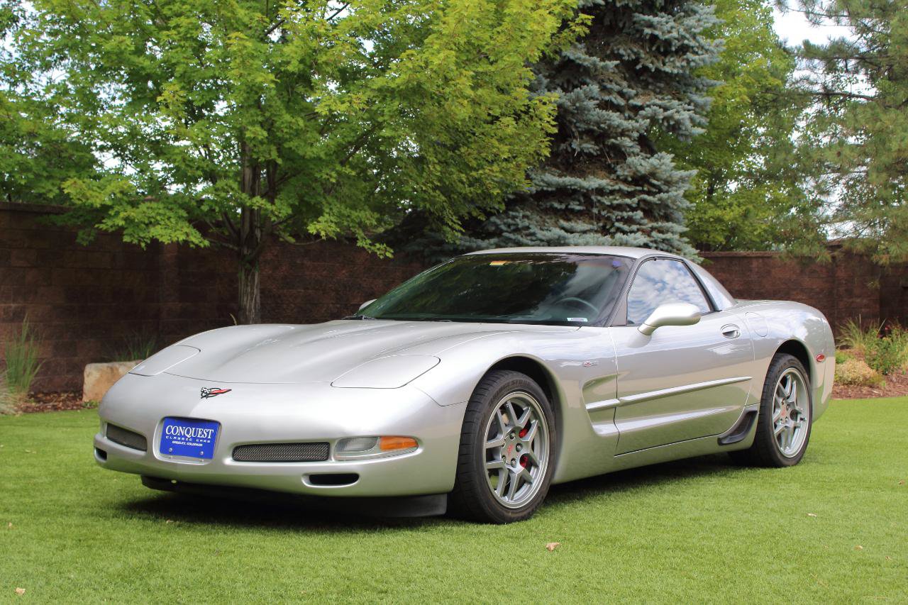 Used 2004 Chevrolet Corvette Z06 w/ Memory Package RWD image 10