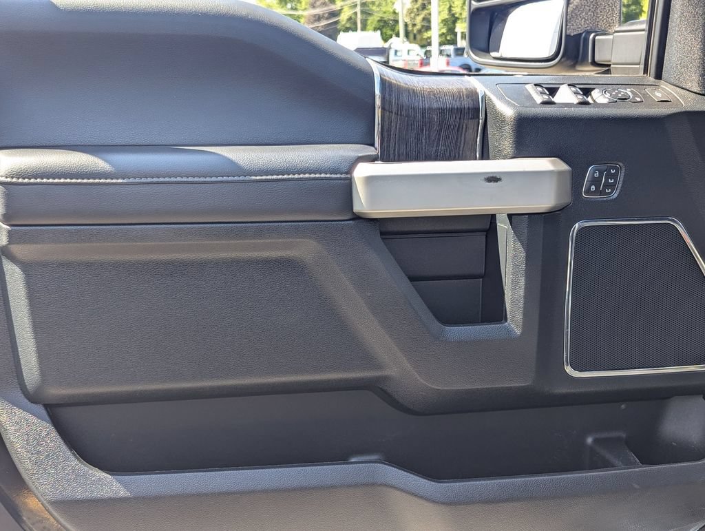 Used 2021 Ford F350 Lariat w/ Chrome Package AWD/4WD image 12