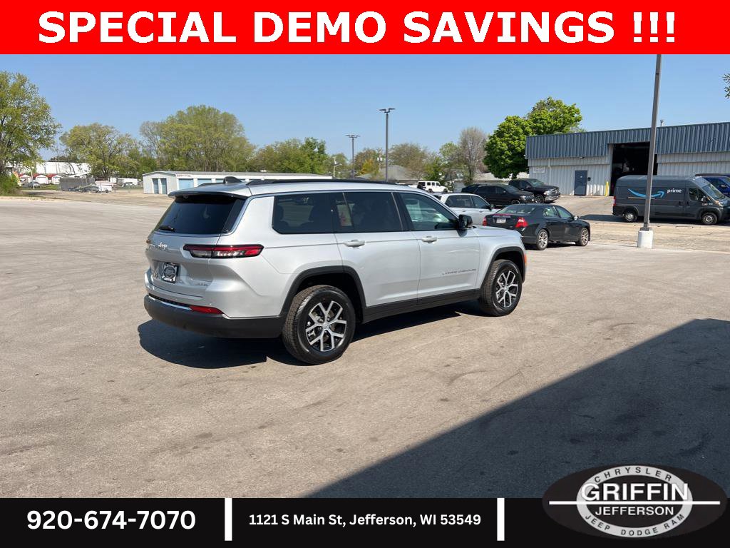 New 2025 Jeep Grand Cherokee L Limited w/ Luxury Tech Group II image 4