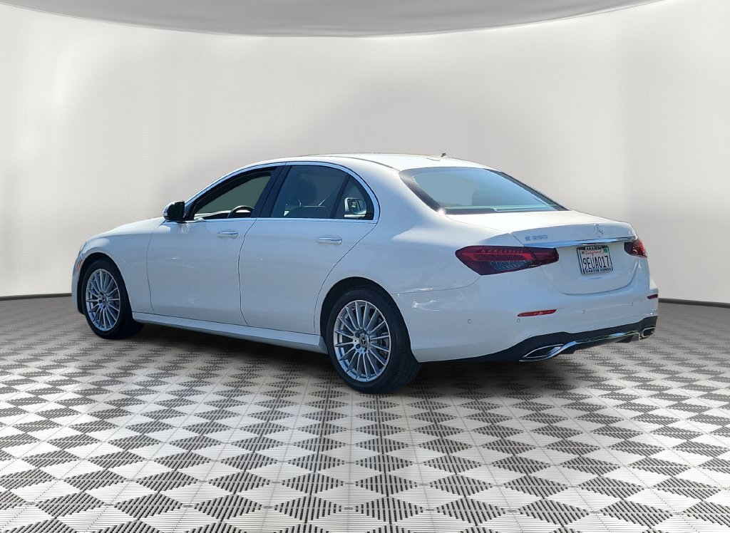 Used 2023 Mercedes-Benz E 350 Sedan image 4