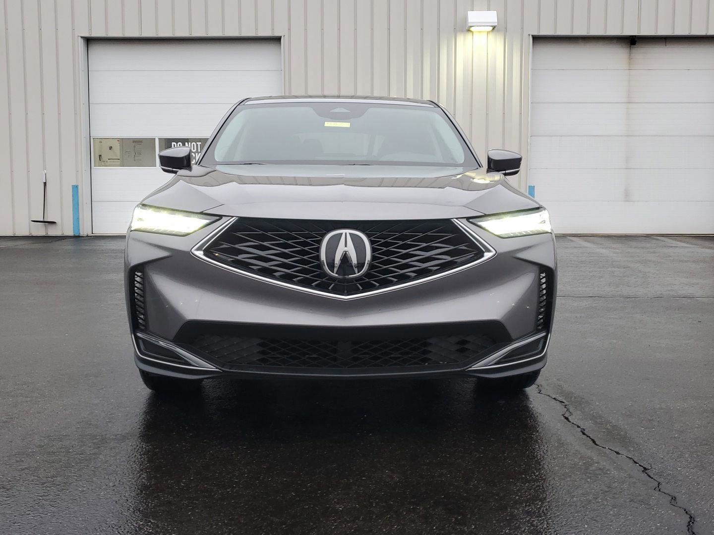 Used 2025 Acura MDX SH-AWD image 2
