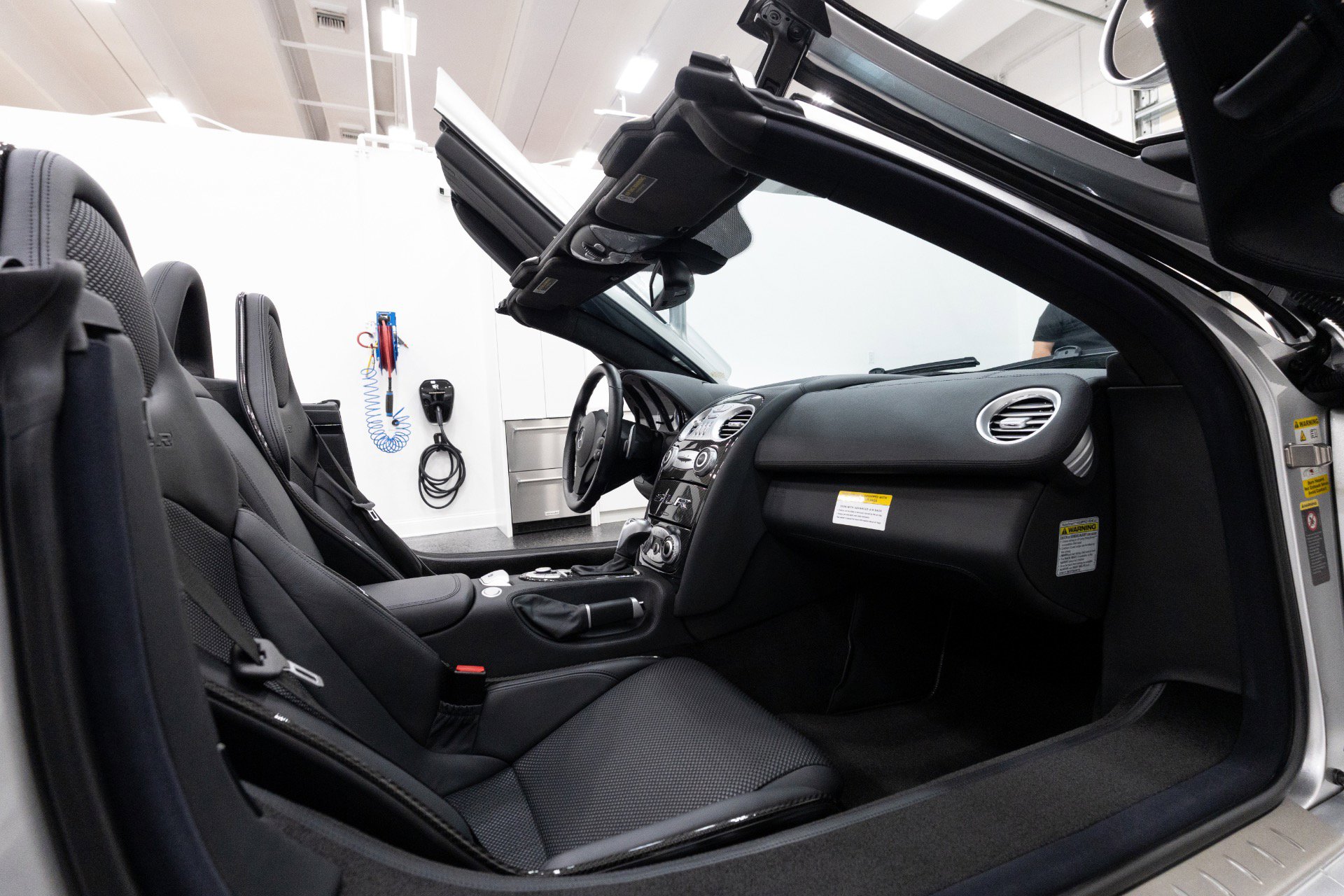 Used 2009 Mercedes-Benz SLR image 58