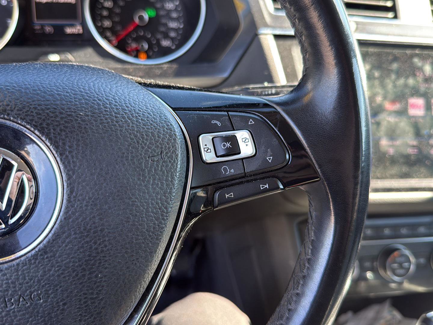 Used 2018 Volkswagen Tiguan SE image 13