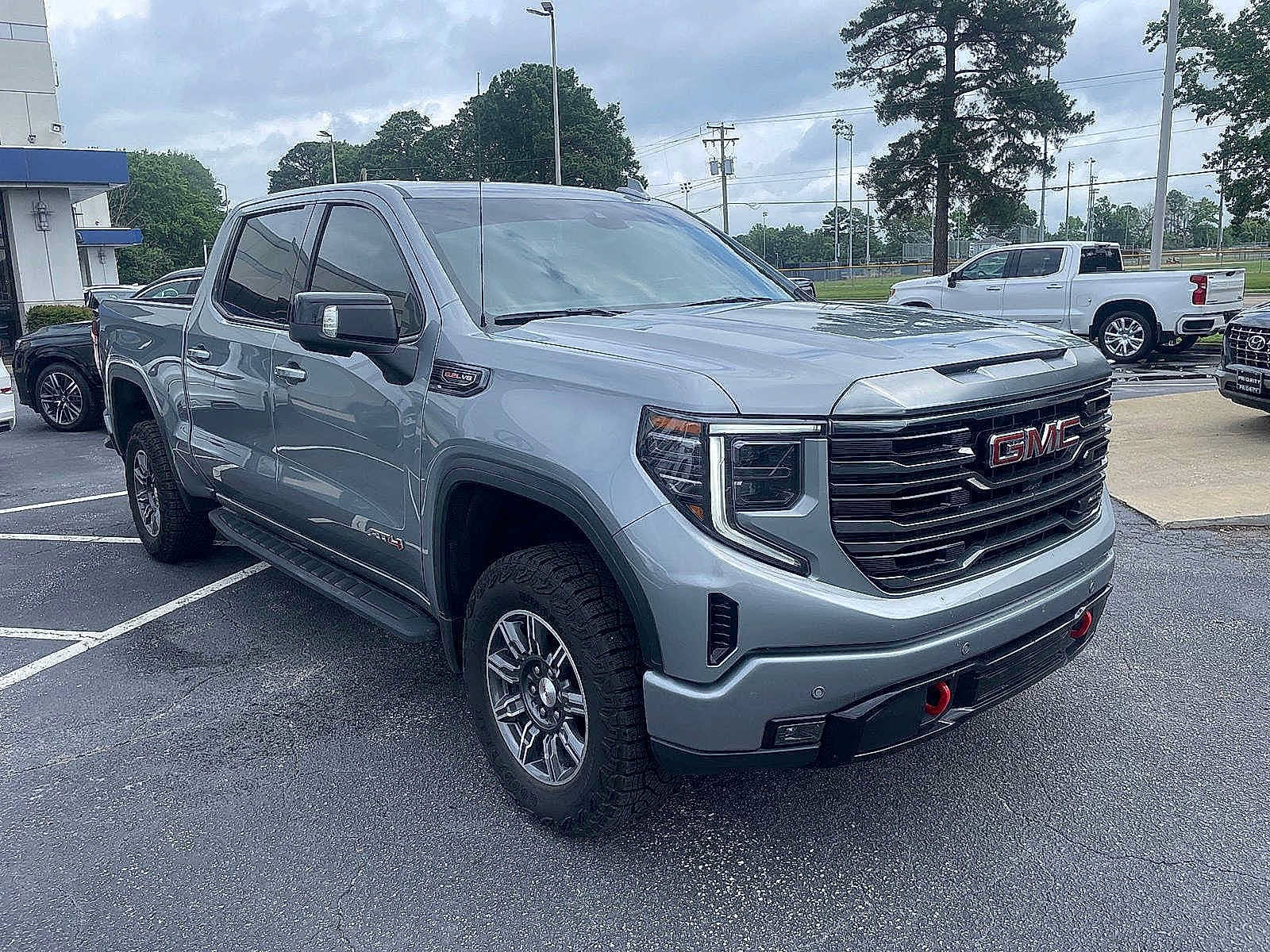 Used 2024 GMC Sierra 1500 AT4 w/ Technology Package AWD/4WD video 2