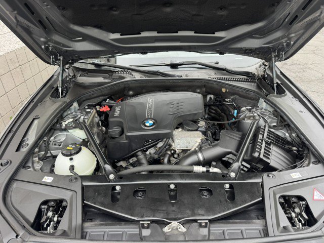 Used 2015 BMW 528i xDrive Sedan AWD/4WD image 5
