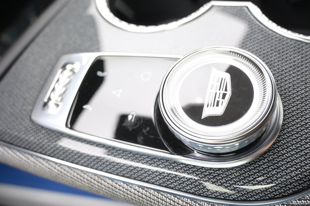 New 2025 Cadillac Optiq Luxury 1 w/ LPO, Floor Liner Package image 32