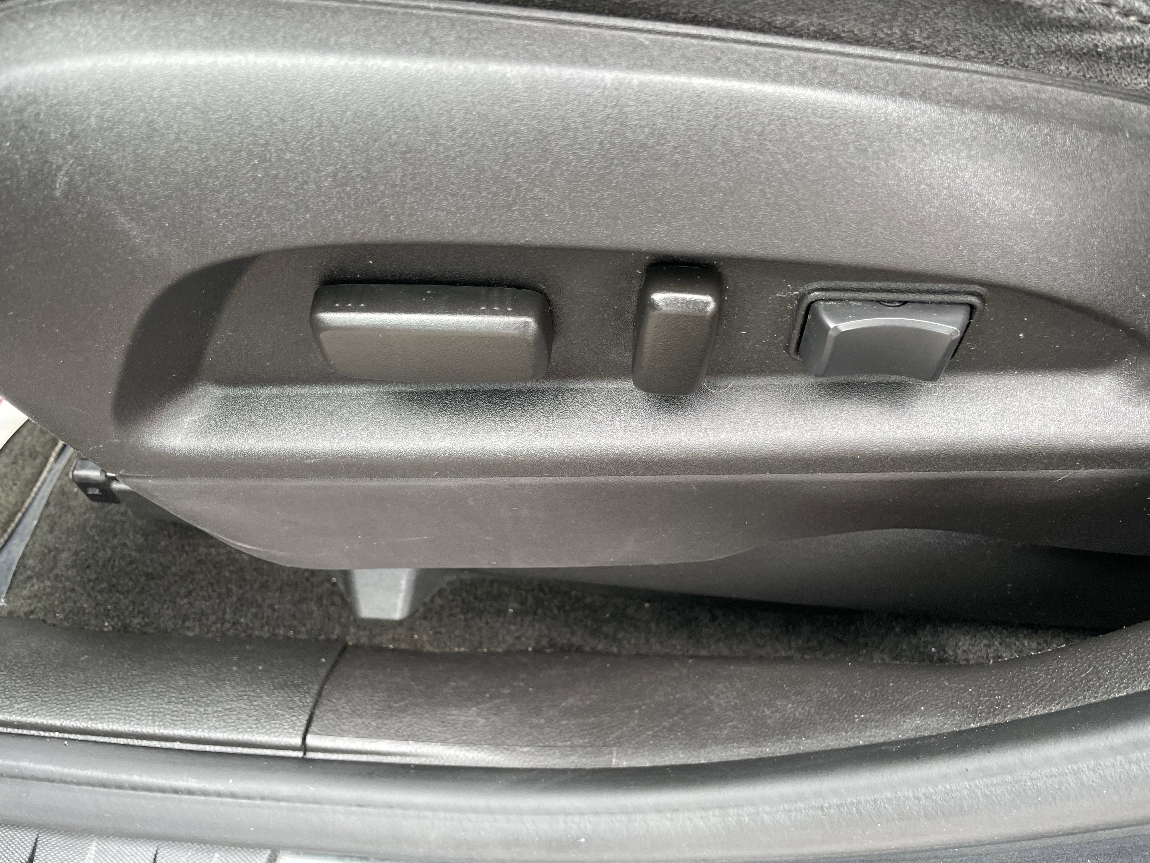 Used 2013 Chevrolet Equinox LT w/ All Star Package image 13