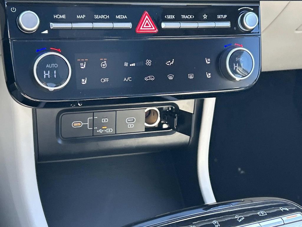 New 2026 Hyundai Tucson Limited image 28