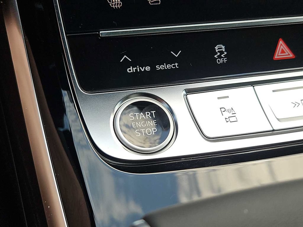 New 2026 Audi A8 L 3.0T AWD/4WD image 14