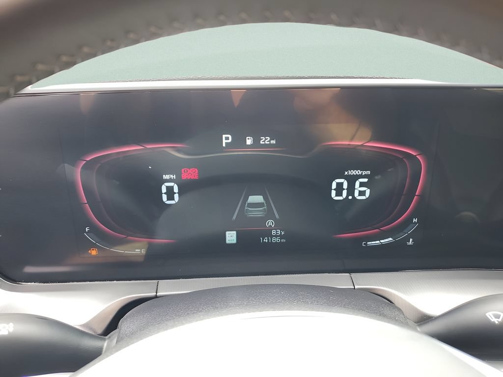 Used 2025 Kia Telluride LX FWD image 22