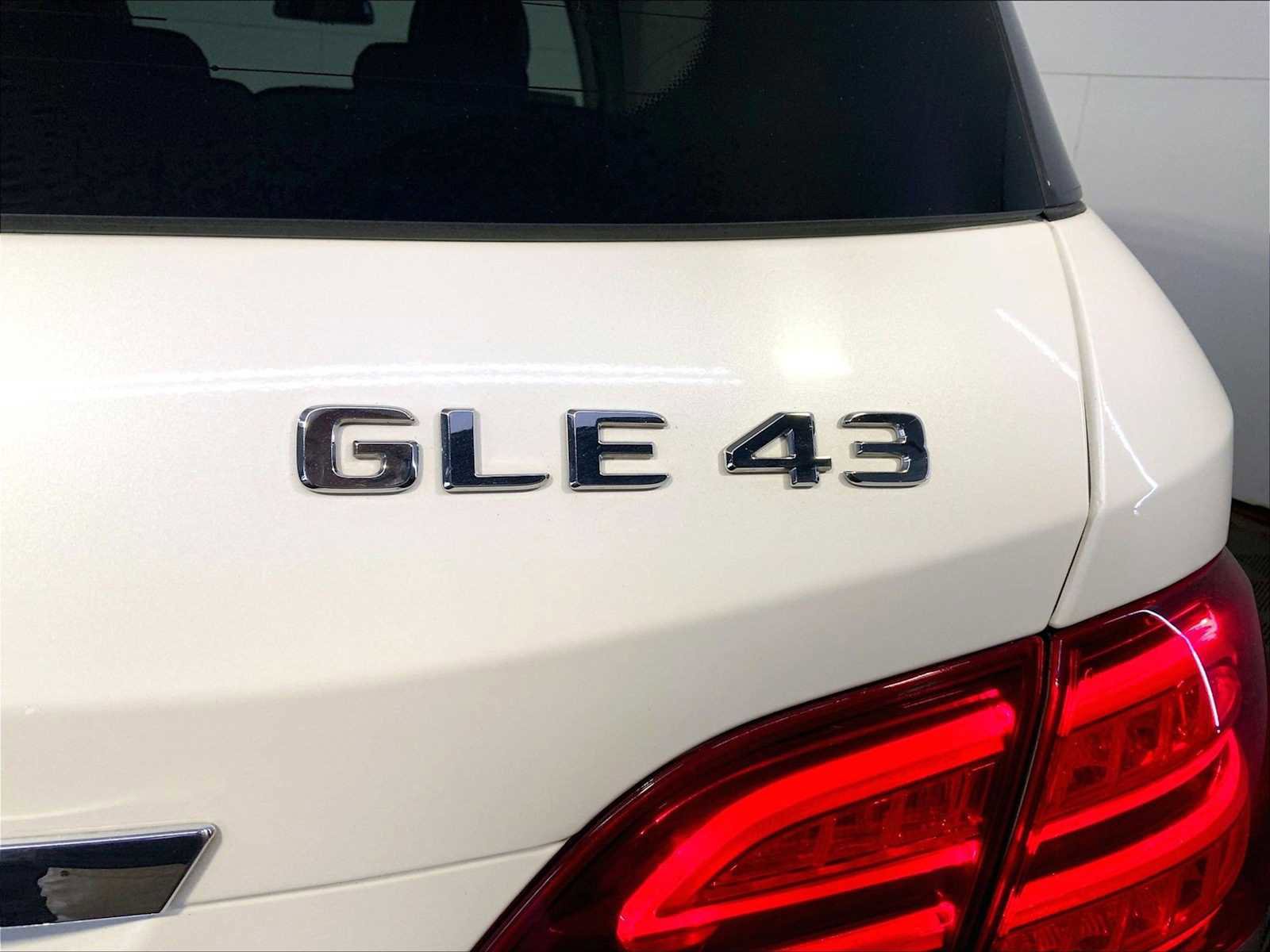 Used 2019 Mercedes-Benz GLE 43 AMG 4MATIC image 35