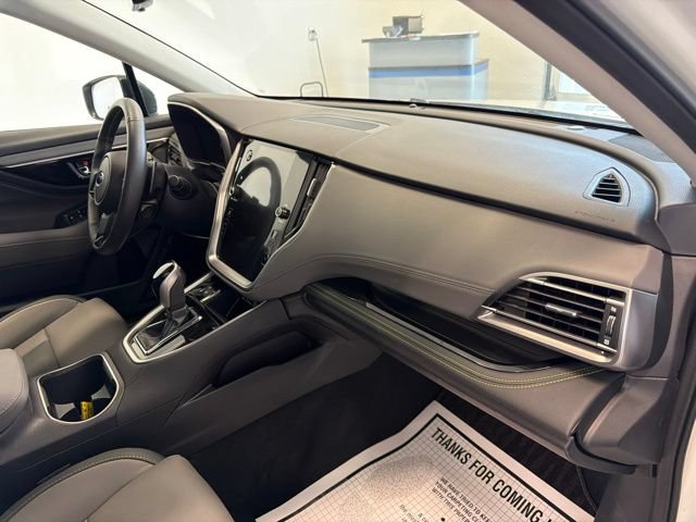 Used 2025 Subaru Outback Onyx Edition AWD/4WD image 36