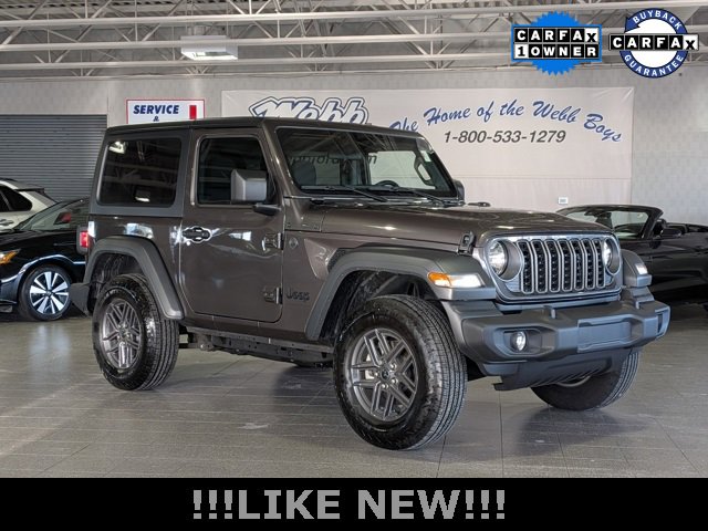 Used 2025 Jeep Wrangler Sport S image 2