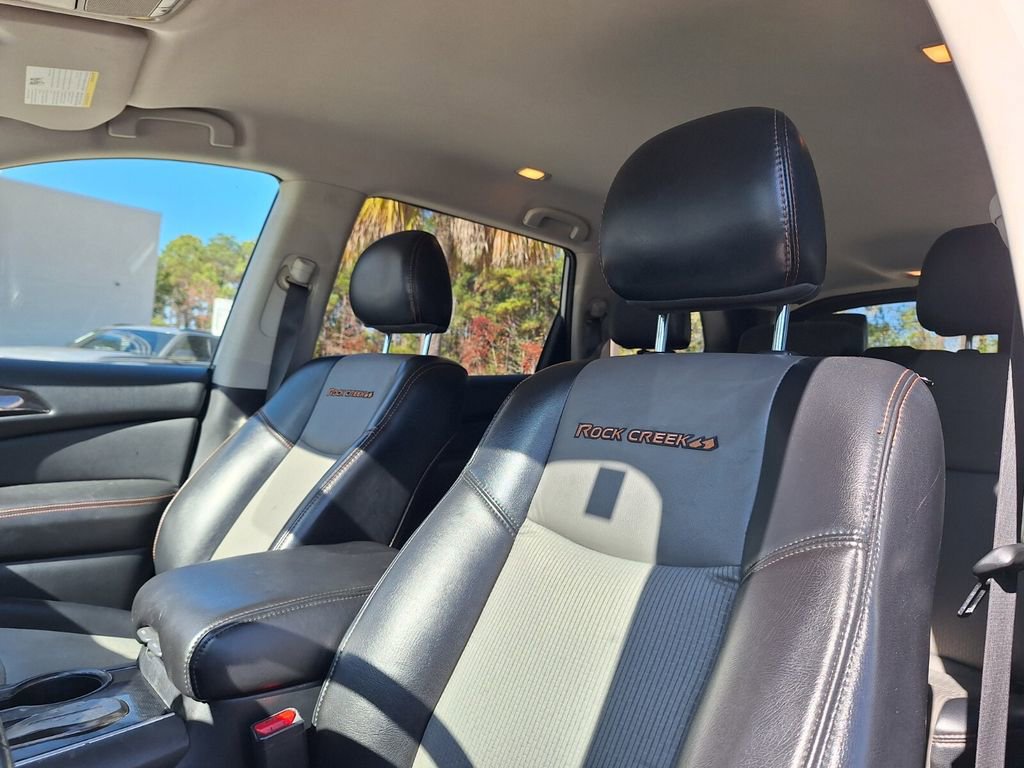 Used 2020 Nissan Pathfinder SV w/ Rock Creek Edition image 11