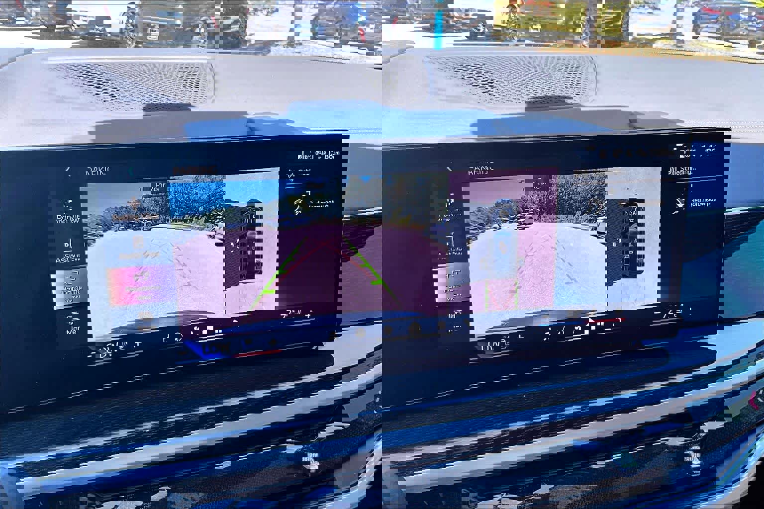 Used 2026 BMW X5 sDrive40i w/ M Sport Package RWD image 31