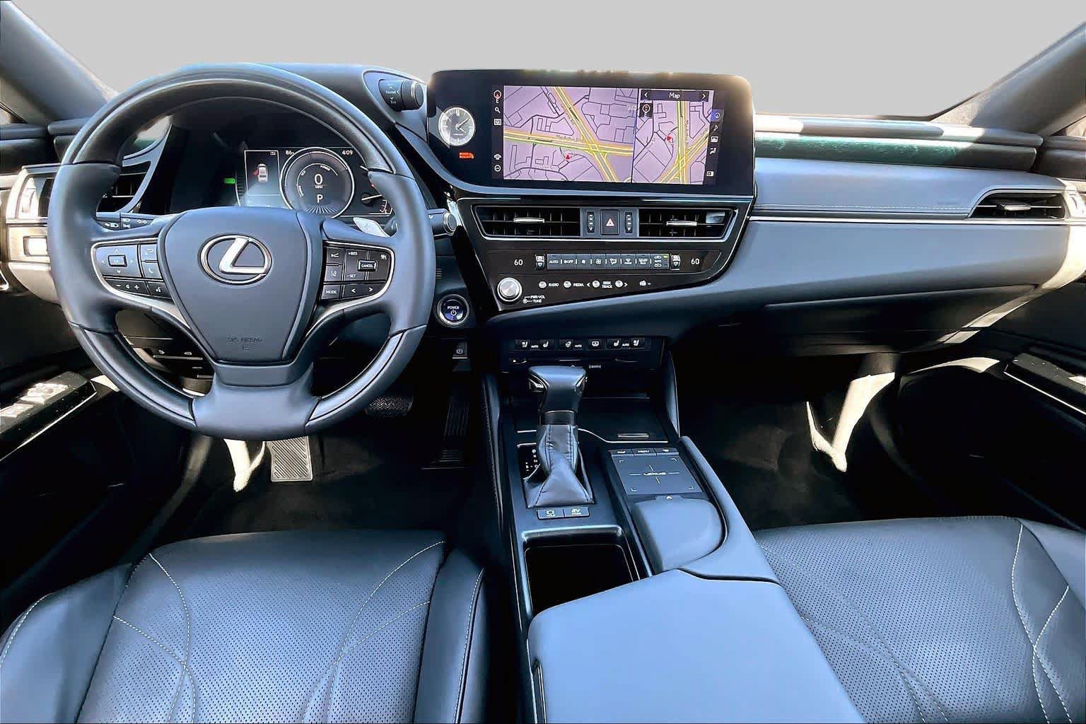 Used 2022 Lexus ES 300h w/ Accessory Package FWD image 14