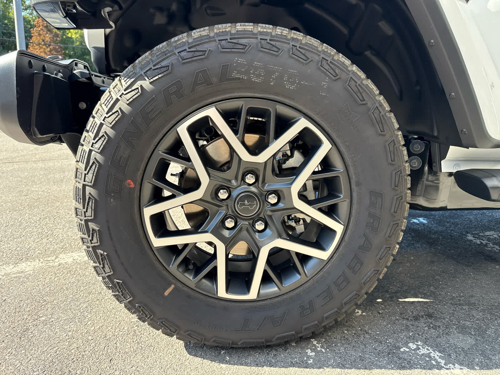 New 2027 Jeep Wrangler Unlimited Sahara AWD/4WD image 8