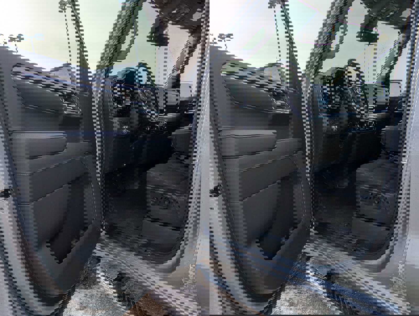 Used 2024 GMC Sierra 1500 SLE w/ X31 Off-Road Package image 19