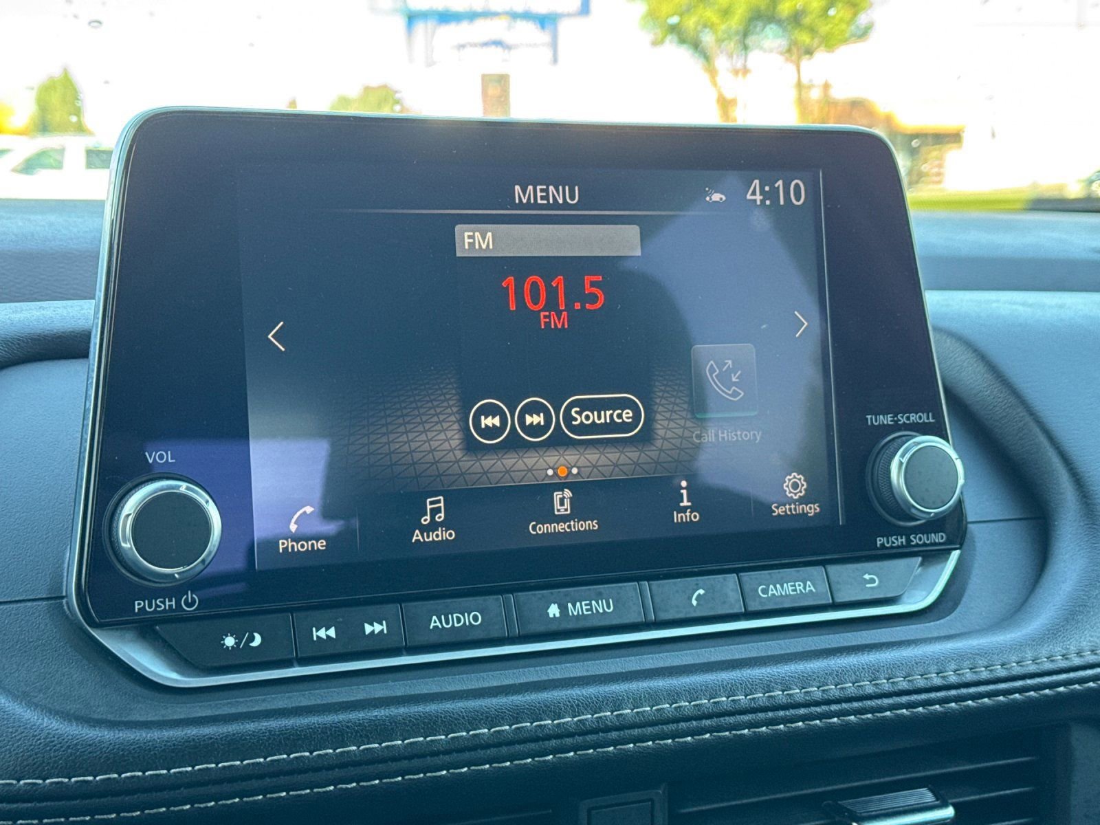 Used 2023 Nissan Rogue SV image 20