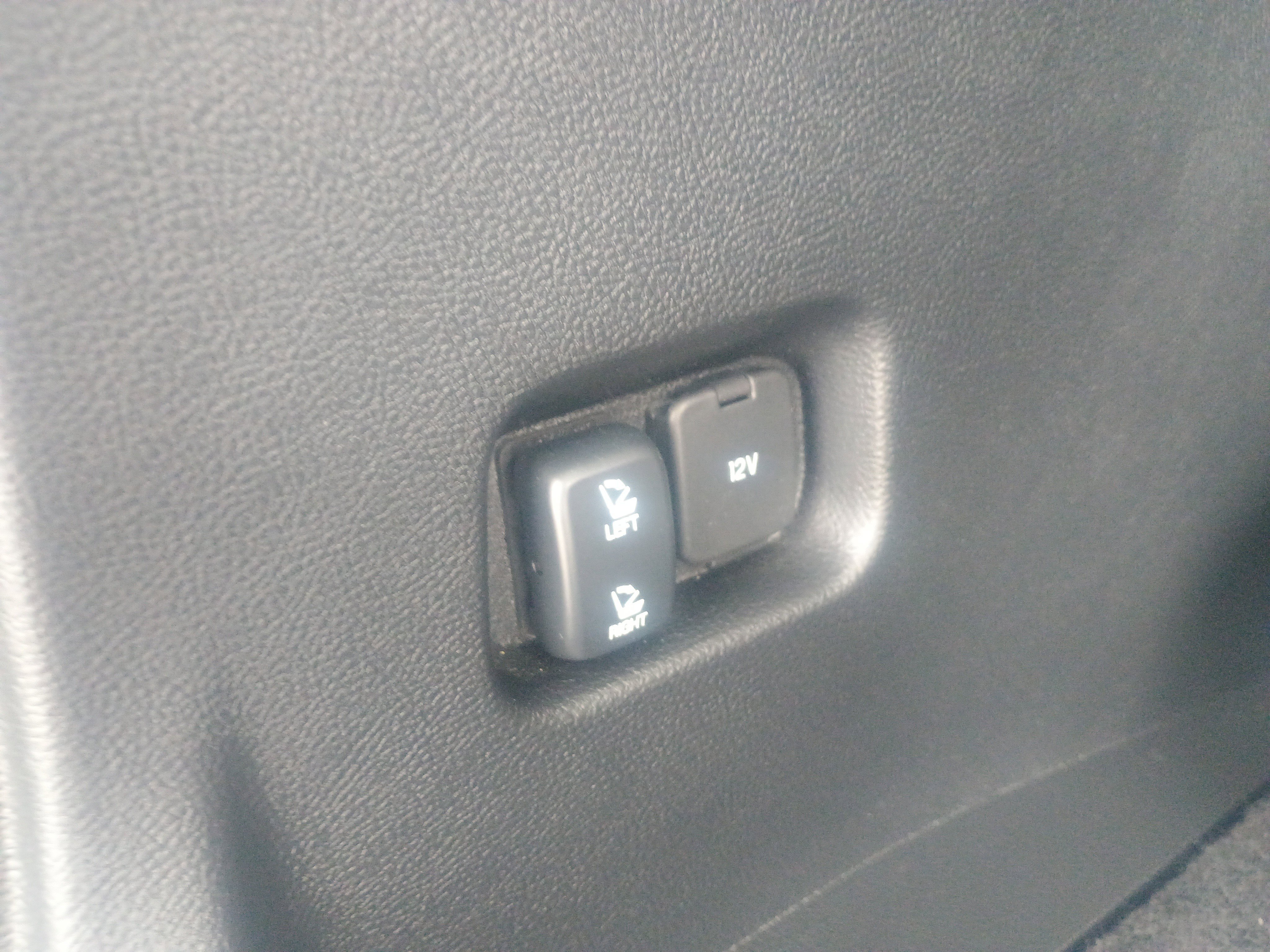 Certified 2024 Ford Edge SEL w/ Convenience Package image 12