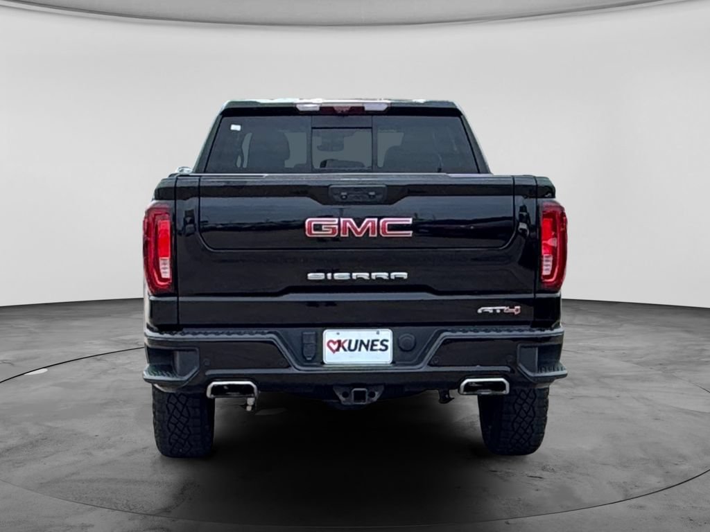 Used 2023 GMC Sierra 1500 AT4 w/ AT4 Premium Package AWD/4WD image 9