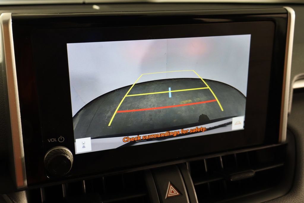 Used 2025 Toyota RAV4 XLE FWD image 36