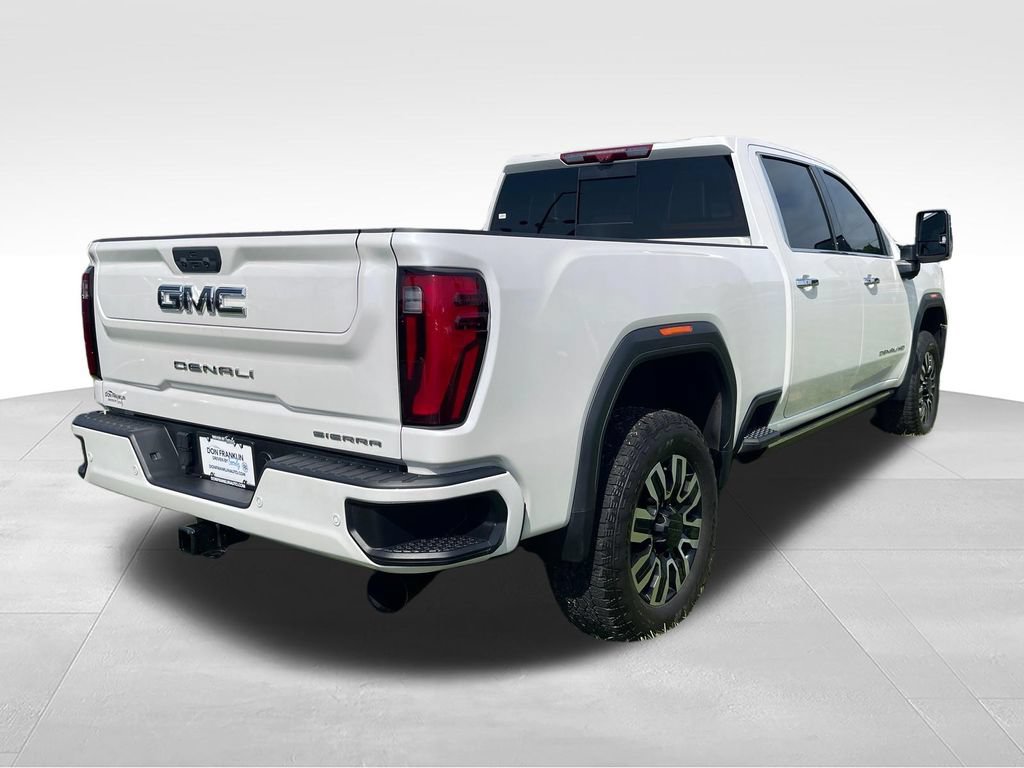 Used 2024 GMC Sierra 2500 Denali Ultimate AWD/4WD image 5