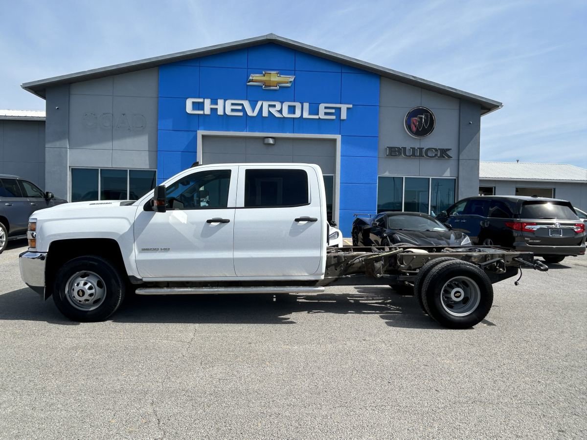 Used 2017 Chevrolet Silverado 3500 W/T w/ WT Convenience Package image 4