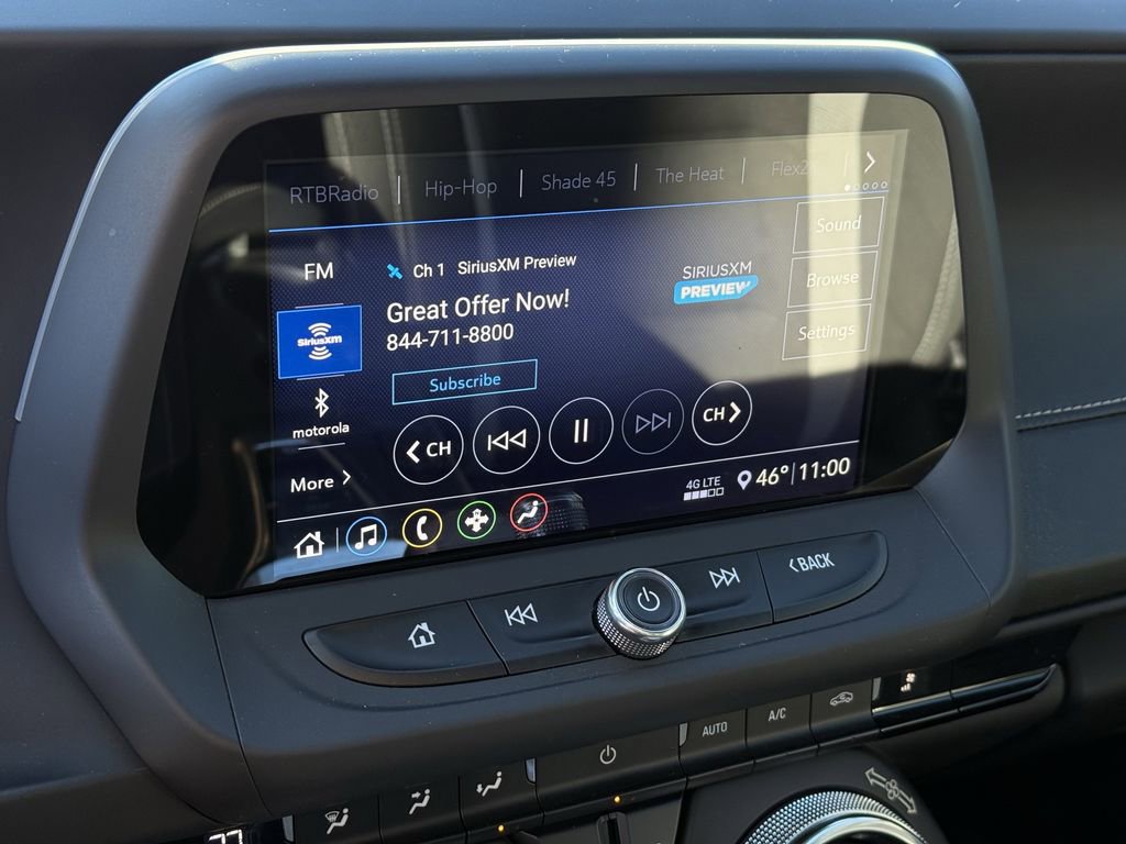 Used 2020 Chevrolet Camaro LT w/ Technology Package image 20