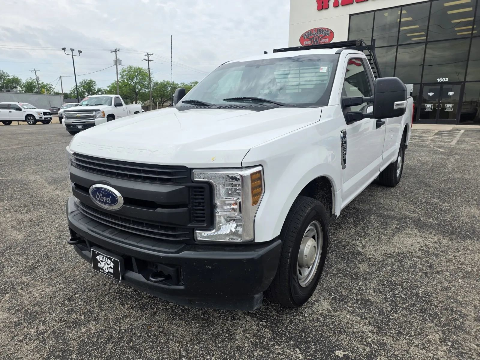 Used 2019 Ford F250 XL w/ Power Equipment Group RWD image 3