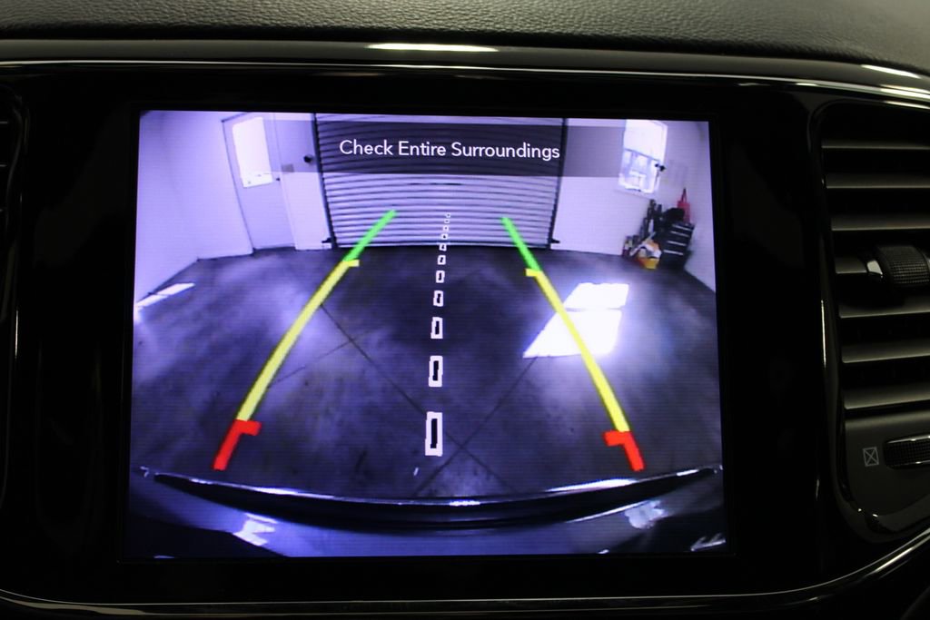 Used 2021 Jeep Grand Cherokee Limited image 47