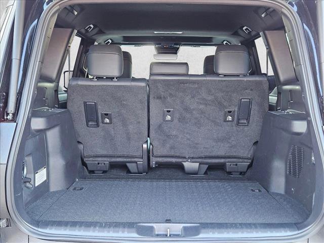 Used 2025 Lexus GX 550 w/ Accessory Package (CT) image 6