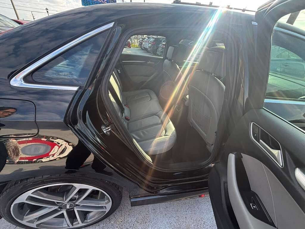 Used 2017 Audi A3 2.0T Premium Plus w/ Premium Plus Package image 4