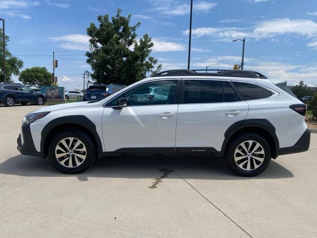 Certified 2024 Subaru Outback Premium AWD/4WD image 2