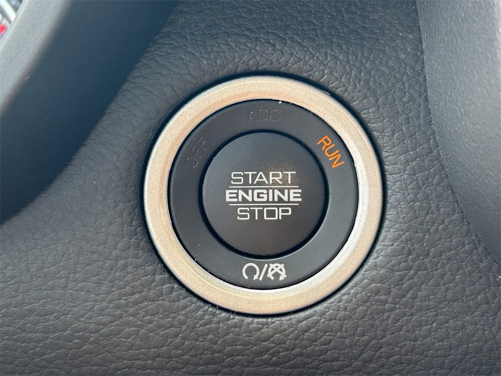 Used 2024 RAM 1500 Laramie image 25