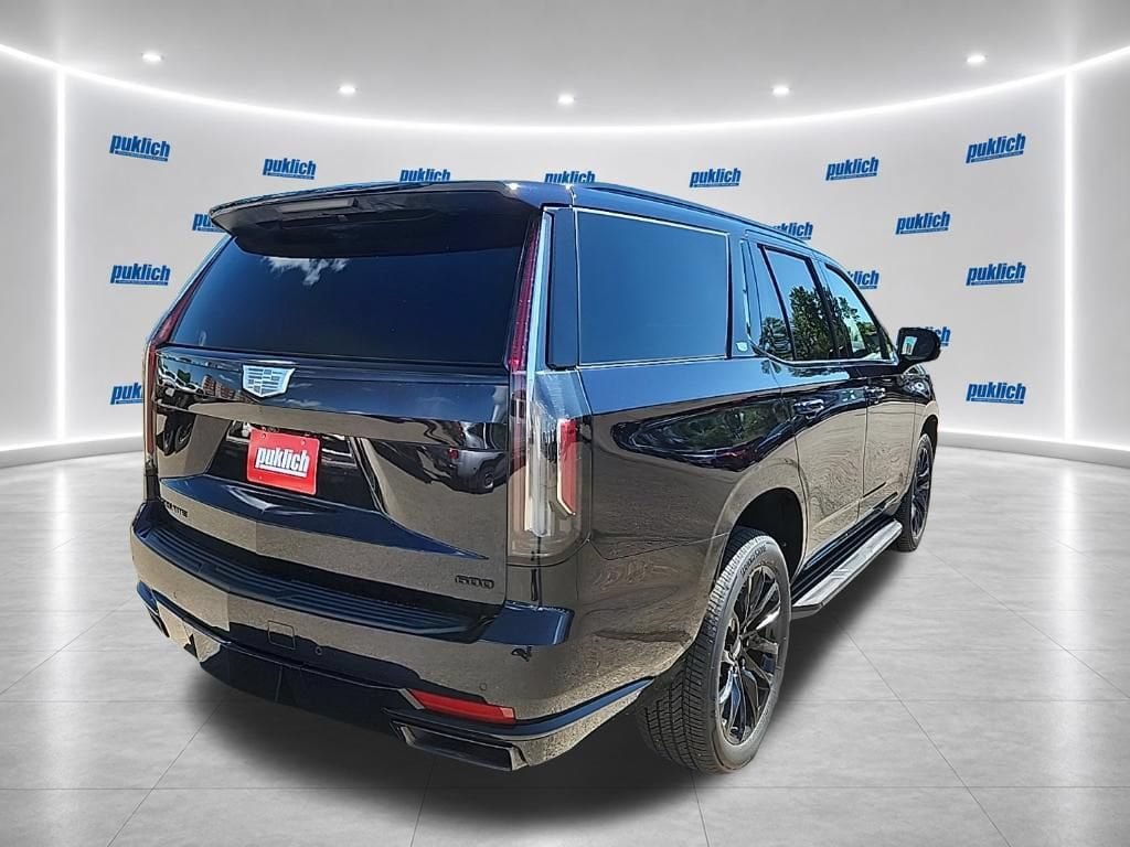 Certified 2021 Cadillac Escalade Sport w/ LPO, ONYX Package AWD/4WD image 5