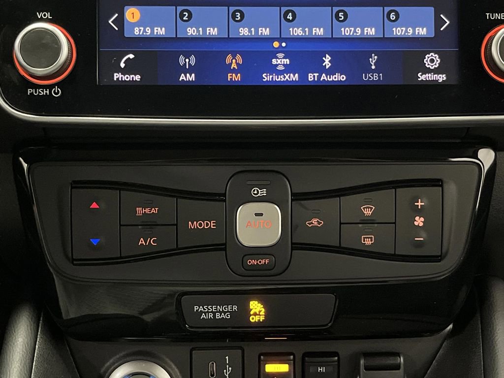 Used 2025 Nissan Leaf SV Plus image 19