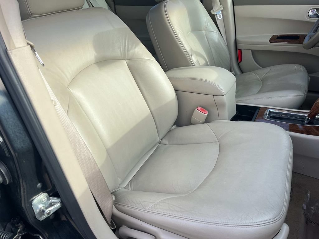 Used 2005 Buick LaCrosse CXL w/ Gold Convenience Package FWD image 25