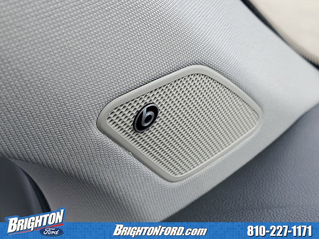 Used 2022 Volkswagen Taos SEL image 19