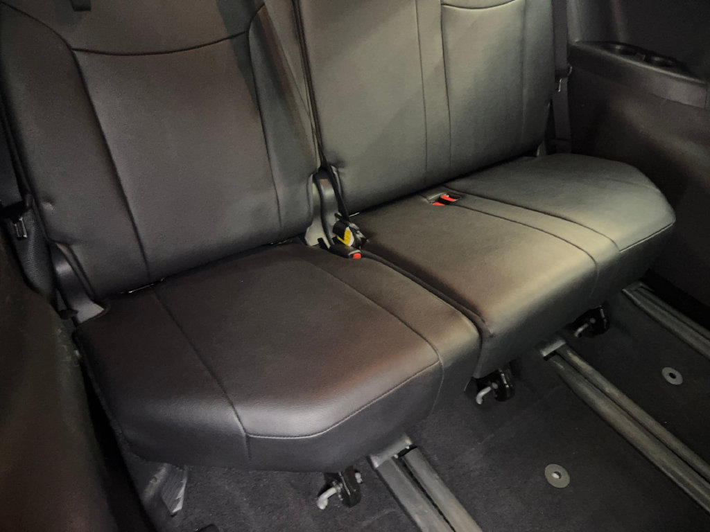 Used 2025 Toyota Sienna XLE Woodland Edition AWD/4WD image 42