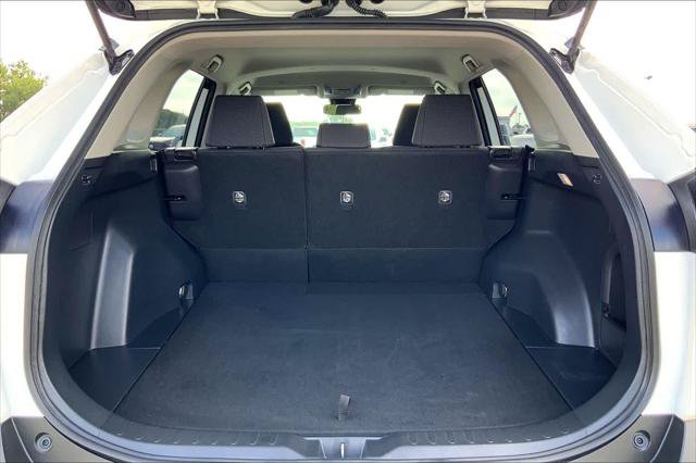 Certified 2025 Toyota RAV4 LE AWD/4WD image 34