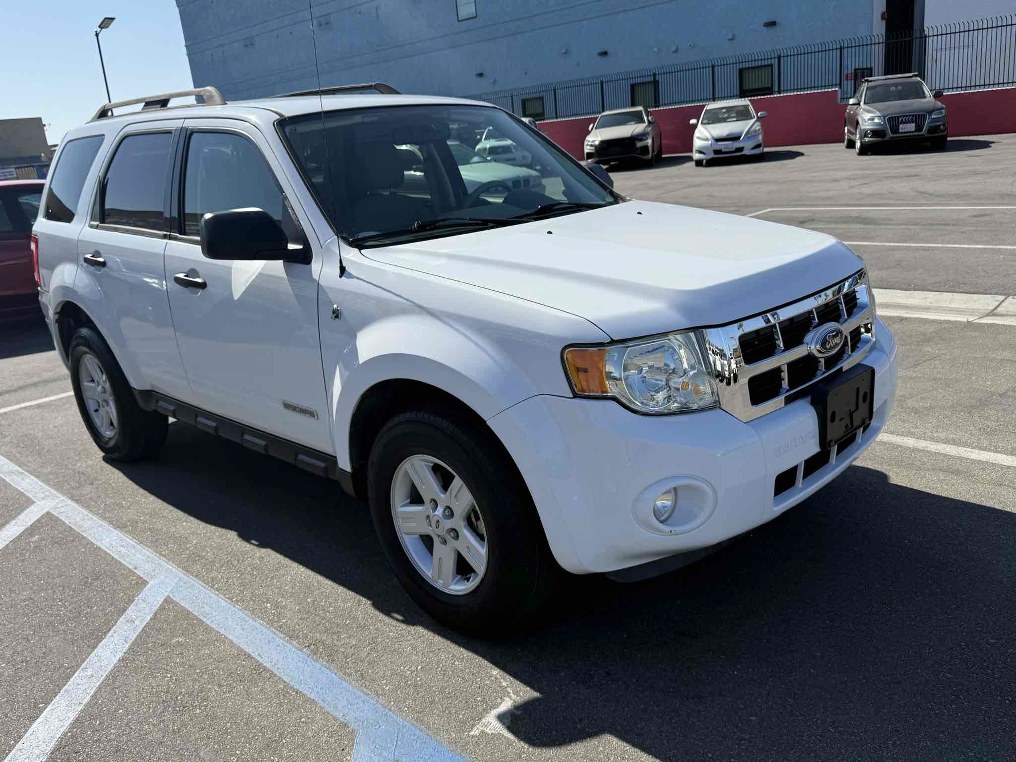 Used 2008 Ford Escape 2WD Hybrid image 2