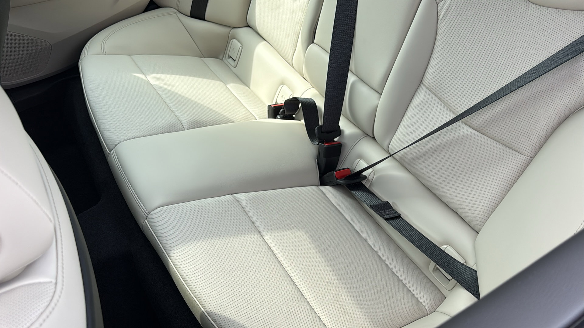 New 2026 Cadillac CT4 Premium Luxury AWD/4WD image 30