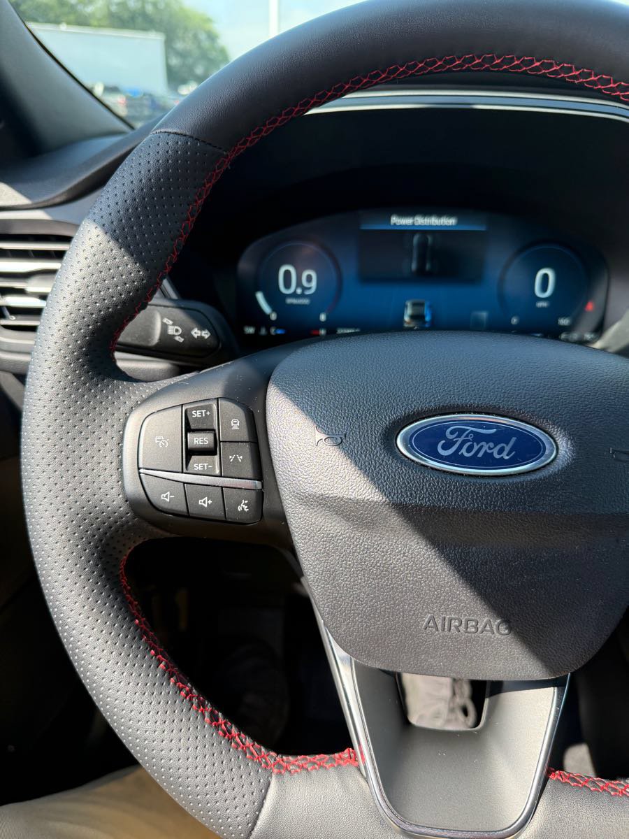Used 2023 Ford Escape ST-Line Select w/ Tech Pack #2 AWD/4WD image 15
