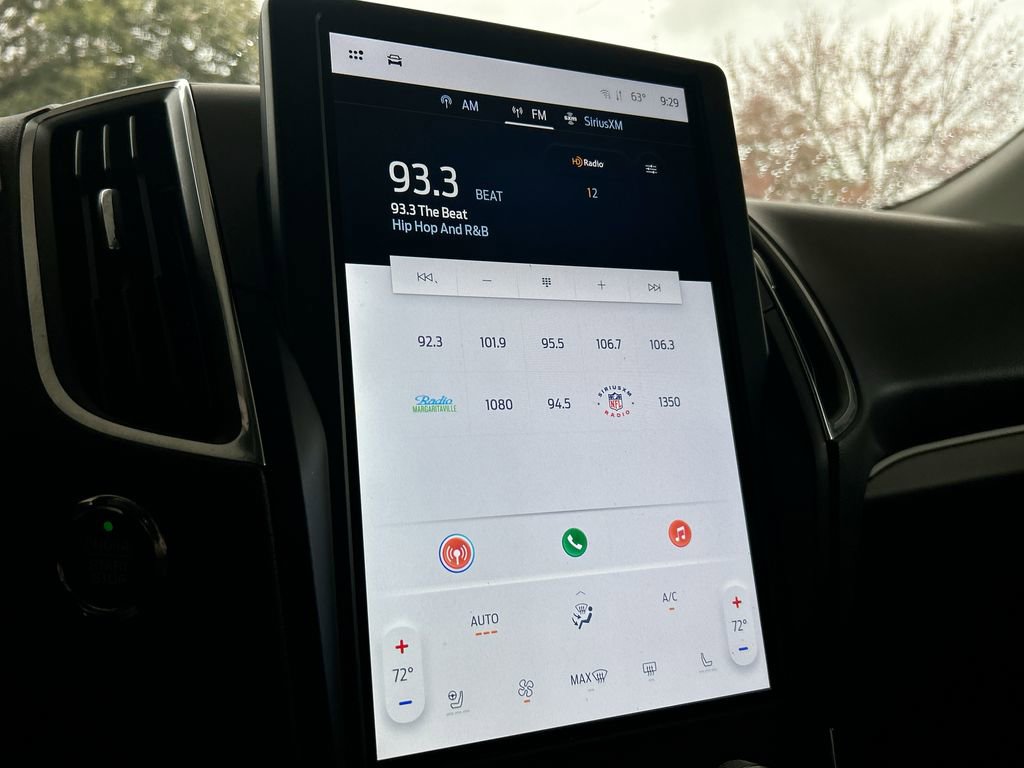 Used 2024 Ford Edge Titanium image 25