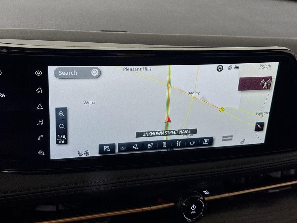 Used 2023 Nissan Ariya AWD image 5